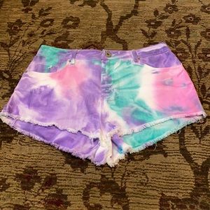 ASOS size 8 tie dye Jean shorts 💞